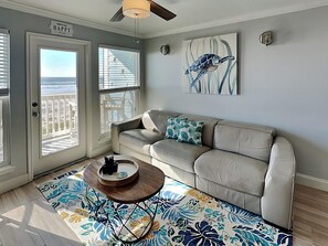 Condo (2 Bedrooms) | Property amenity - Parrot Paradise by Ryson Vacation Rentals (Galveston)
