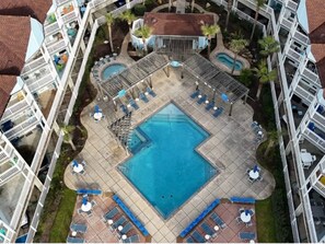 Condo (2 Bedrooms) | Property amenity - Parrot Paradise by Ryson Vacation Rentals (Galveston)