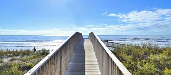 Beachcomber by Ryson Vacation Rentals