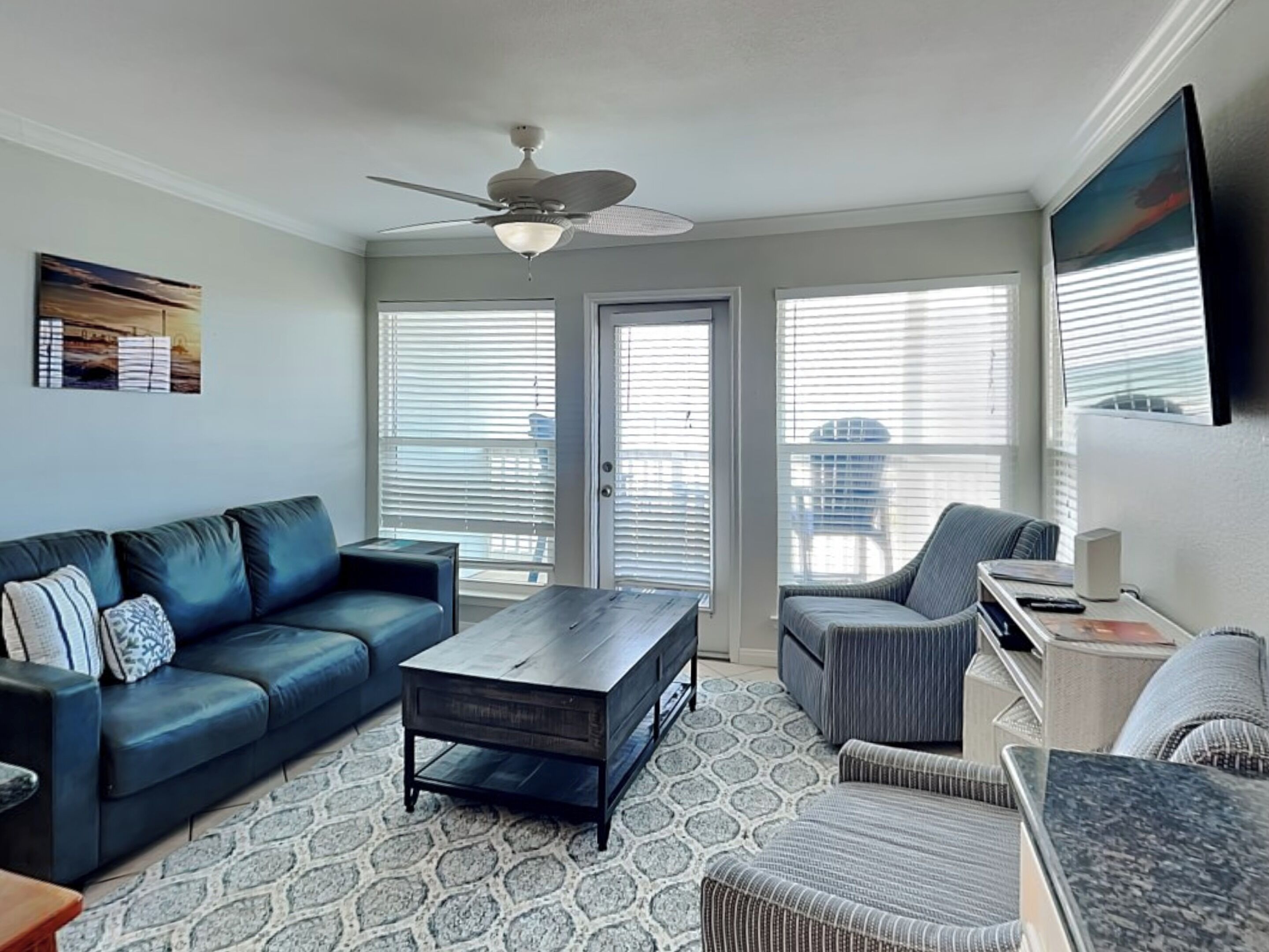 Condo (2 Bedrooms) | Property amenity