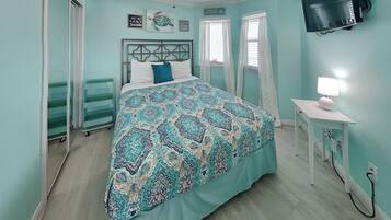 Condo (2 Bedrooms) | Property amenity