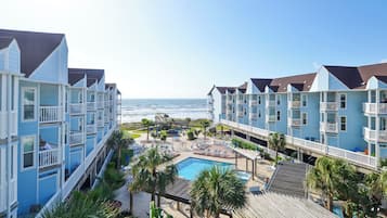 Condo (2 Bedrooms) | Property amenity