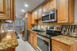 Condo (2 Bedrooms) | Property amenity - A Sunny Seahorse by Ryson Vacation Rentals (Galveston)