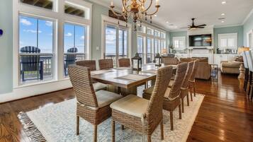 House (4 Bedrooms) | Property amenity