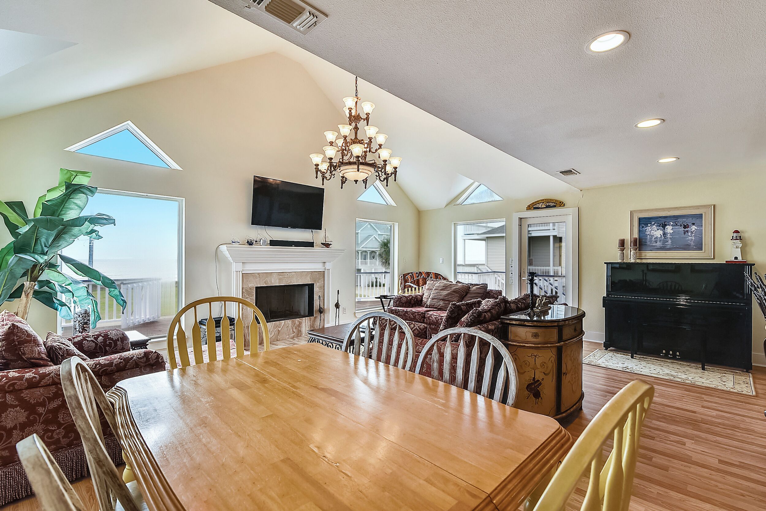 Casa (4 Bedrooms) | Servicio de la propiedad