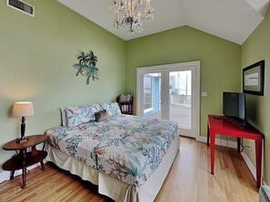 House (4 Bedrooms) | Property amenity - Summer Breeze by Ryson Vacation Rentals (Galveston)