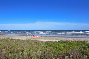House (3 Bedrooms) | Property amenity - Sunny Beach Sandcastle Cottage by Ryson Vacation Rentals (Galveston)