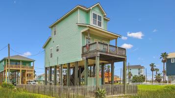 House (3 Bedrooms) | Property amenity