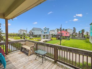 House (3 Bedrooms) | Property amenity - Sunny Beach Sandcastle Cottage by Ryson Vacation Rentals (Galveston)