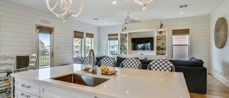 House (5 Bedrooms) | Property amenity