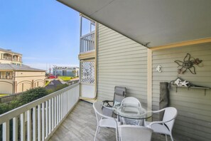 Condo, Multiple Beds, Ocean View | Property grounds
