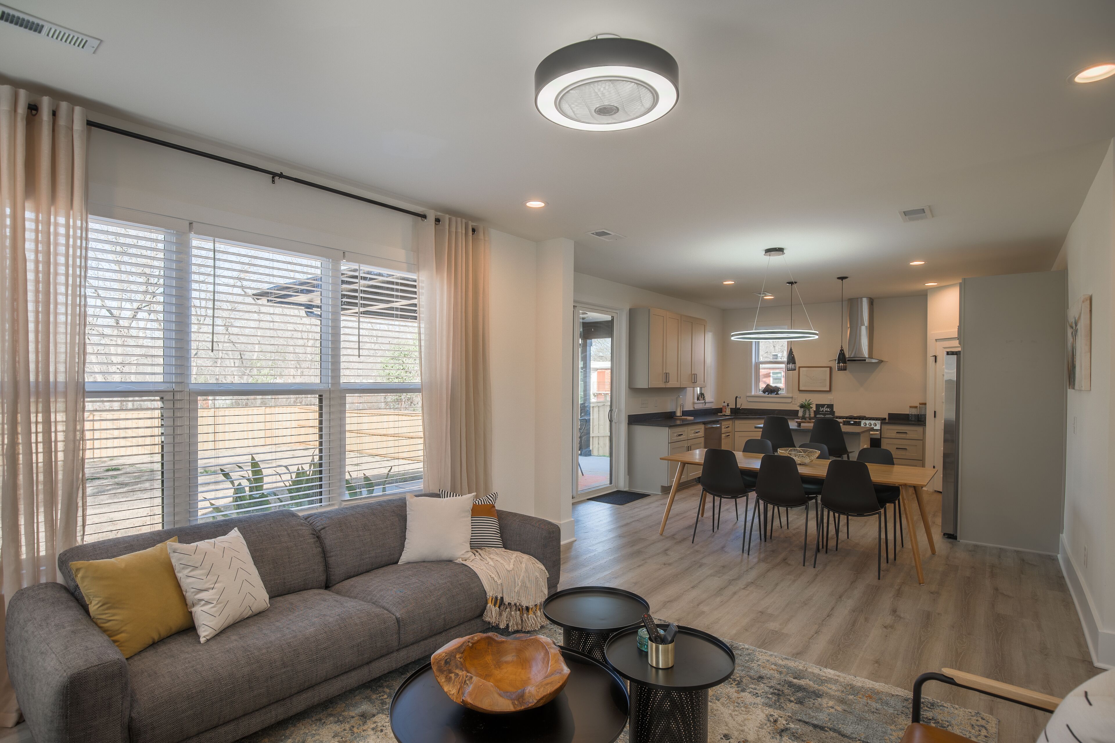 TV connectée, cheminée