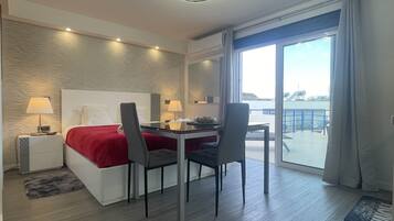 1 chambre, coffres-forts dans les chambres, fer et planche à repasser