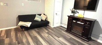 Convenient & Cozy NYC Apartment 2 Bedrooms + Free Parking + Near LGA