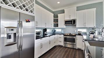 House (3 Bedrooms) | Property amenity