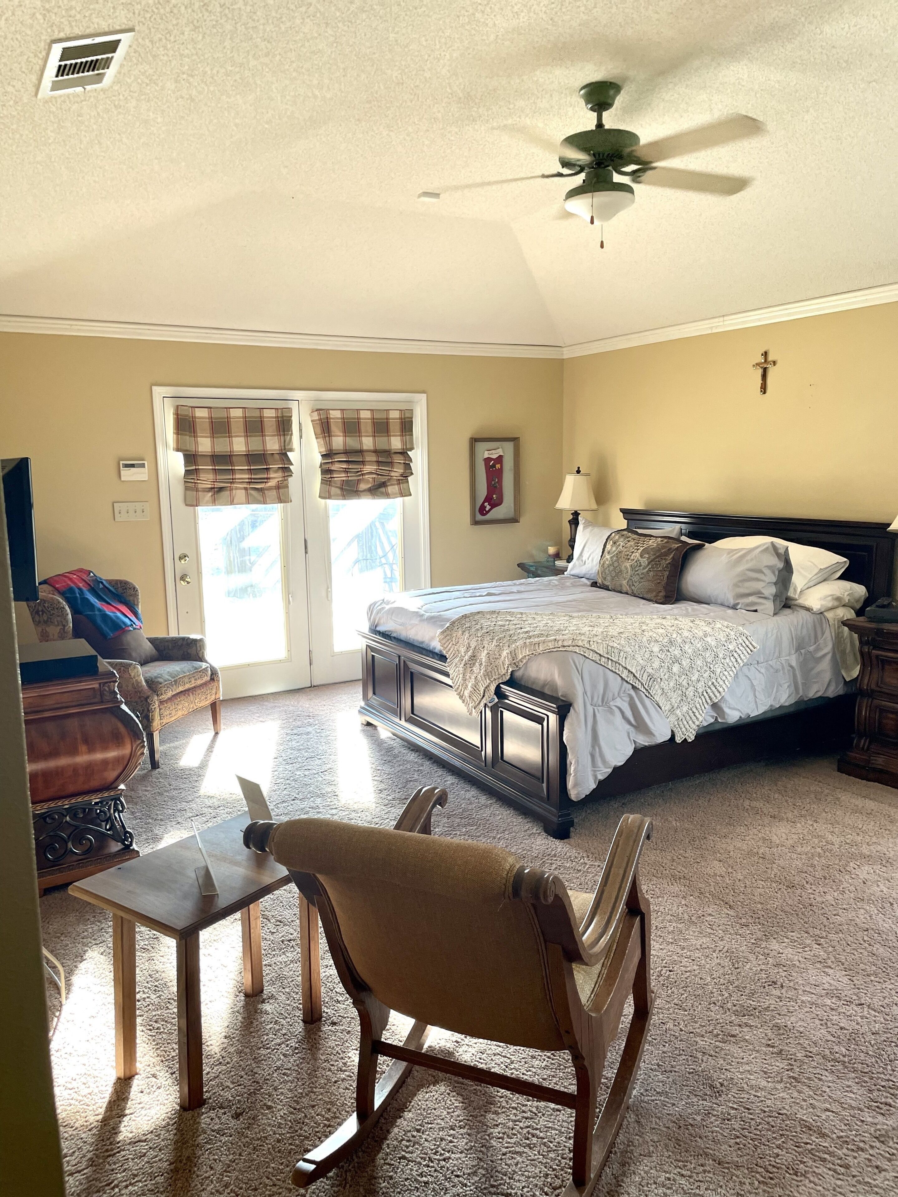 The Retreat, secluded yet only 3 miles from downtown Clarksdale MS 