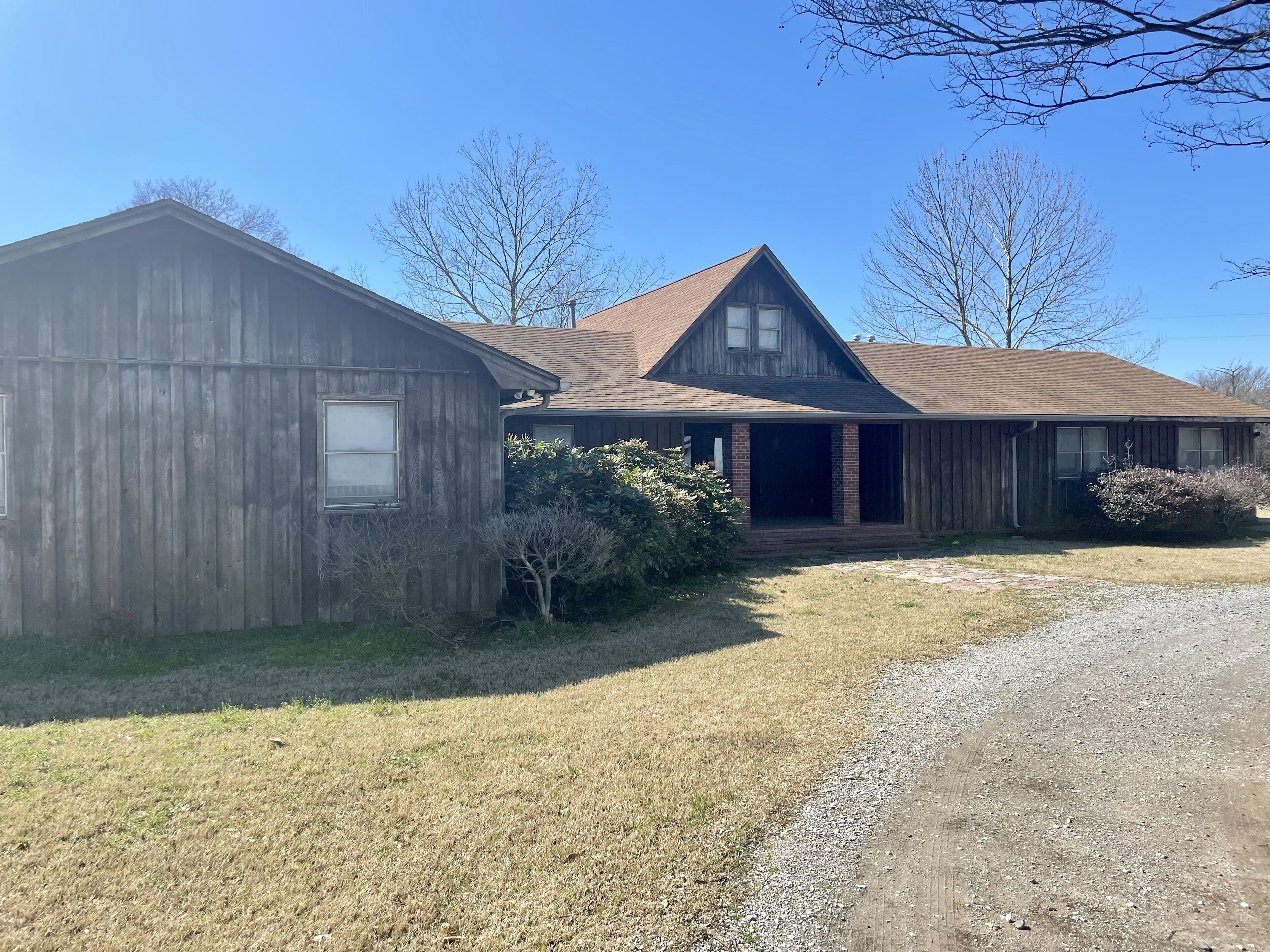 The Retreat, secluded yet only 3 miles from downtown Clarksdale MS 