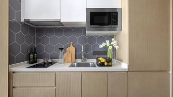 Fridge, microwave, stovetop, toaster