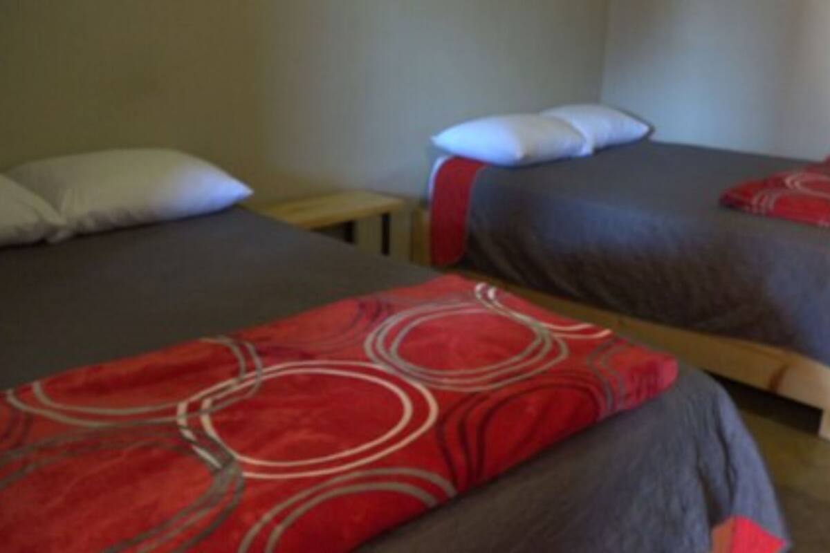 Basic Room | WiFi (free), individually decorated, individually furnished, bed sheets