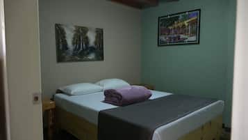 Decoración personalizada, muebles diferentes y wifi gratis