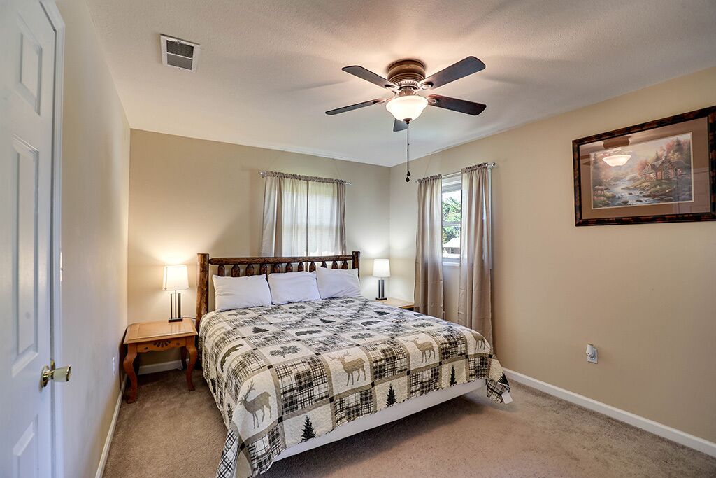 Pigeon Forge - Lake Daze - 3 Bedroom - Sleeps 14