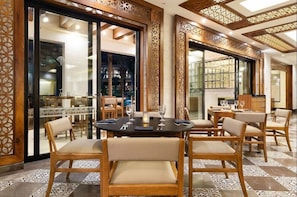 Dining - Villa La Valencia Beach Resort Los Cabos (San José del Cabo)