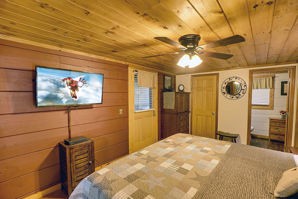 Pigeon Forge - Smoky Time Out - 2 Bedroom - Sleeps 4