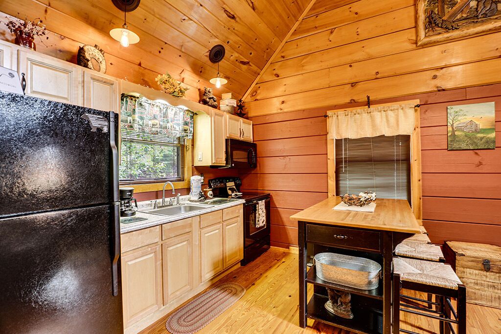 Pigeon Forge - Smoky Time Out - 2 Bedroom - Sleeps 4