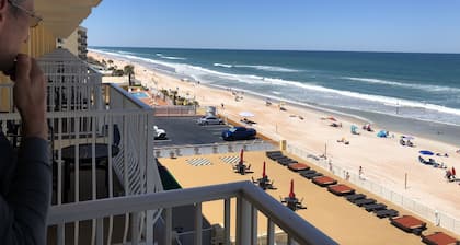 Daytona, Ormond Beach Resort 2BR Oceanfront, Great Location