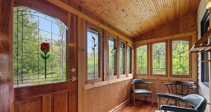 Home on 5 Acres in Ellison Bay- Near The Clearing Folk School!