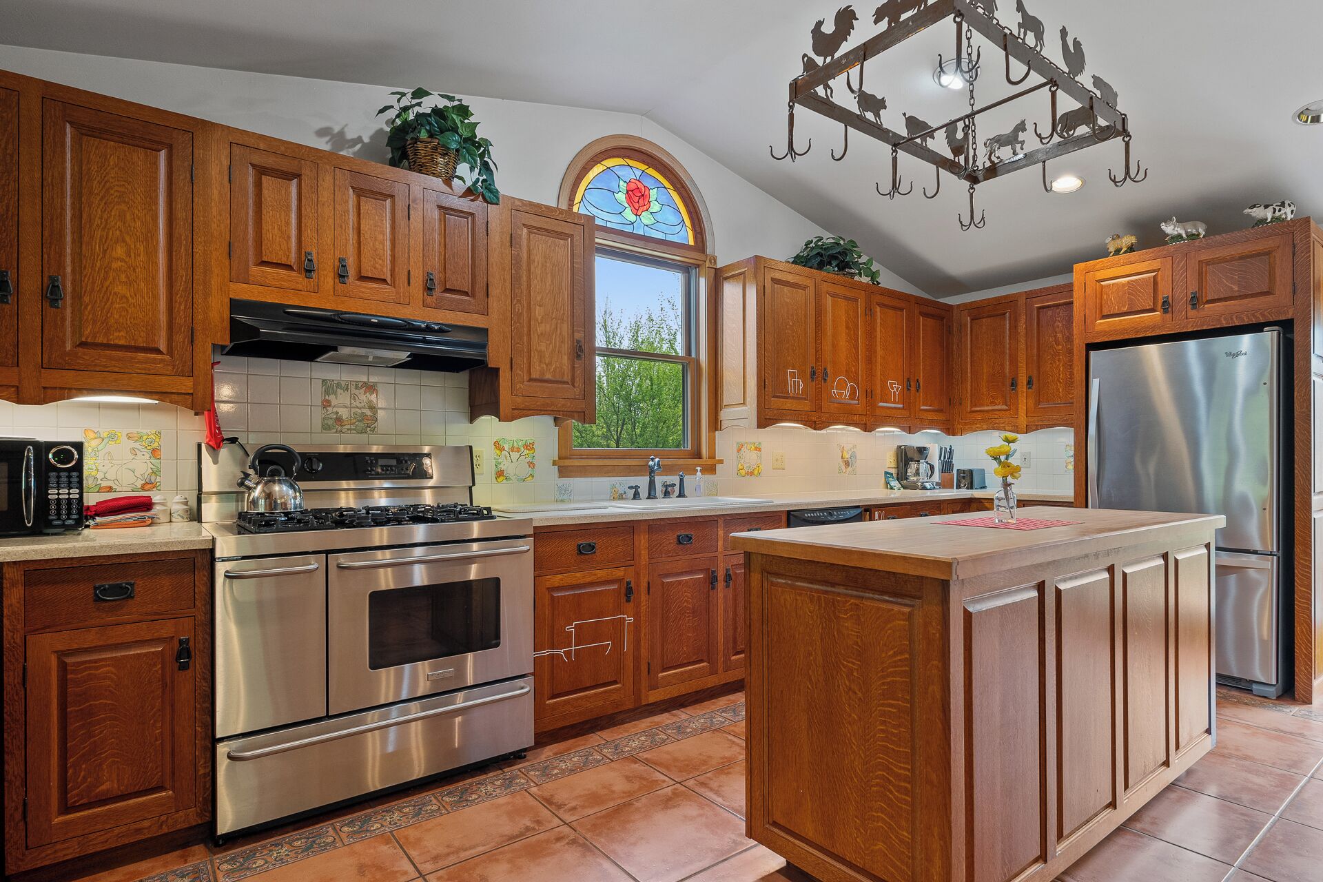 Home on 5 Acres in Ellison Bay!