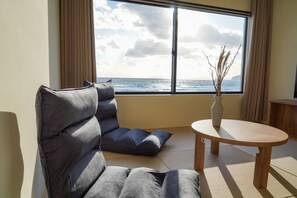 Appartamento Design, non fumatori (for 6 Adults and 2 Children) | 2 camere, una scrivania, Wi-Fi gratuito, lenzuola