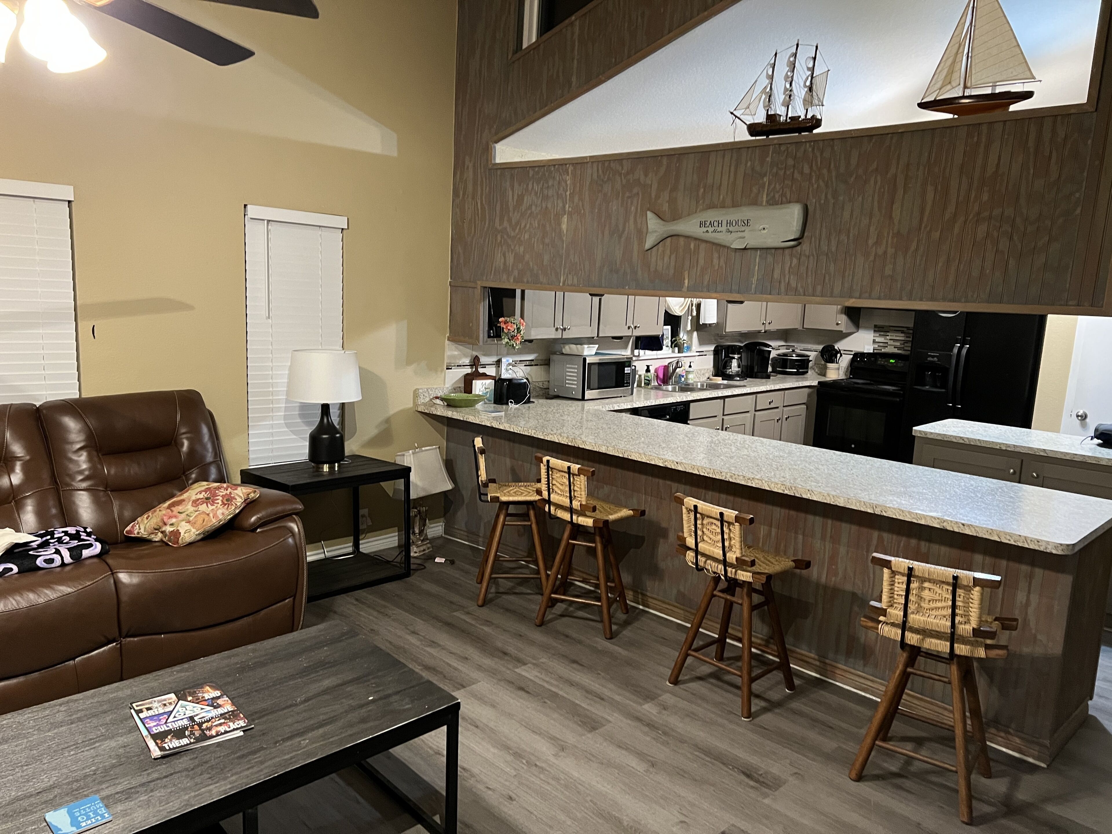 The anchor house at Treasure Island Bay side on the canal