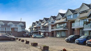Exterior - Folly View -  First floor apartment that sleeps 4 guests  in 2 bedrooms (Binfield)