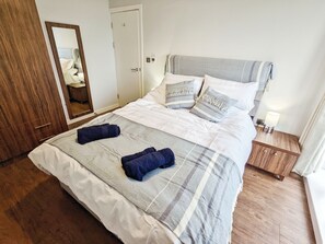 2 Schlafzimmer, Bügeleisen/Bügelbrett, WLAN, Bettwäsche