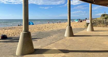 Capelink Atop Prestigious Oliver's Hill: Longer Stay Welcome