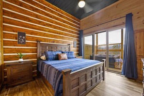 4 عدّة غرف نوم وواي فاي مجانًا وملاءات أسرّة