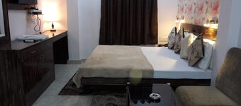 Goroomgo Kanha Inn Lucknow