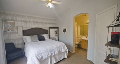 Private Suite with private entrance in quite SW area pets ok!