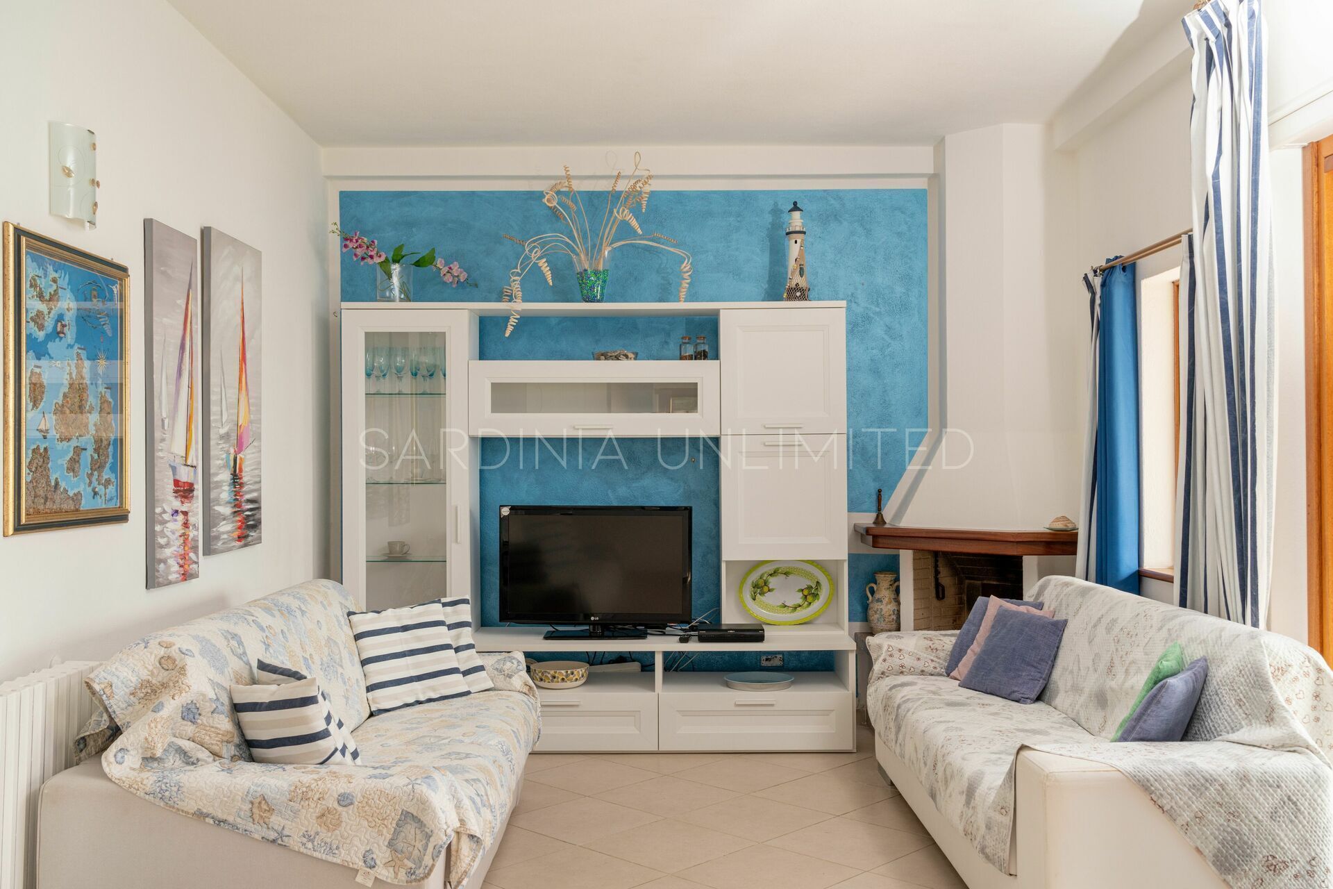 Villa Celine: direct access to the sea and jacuzzi.