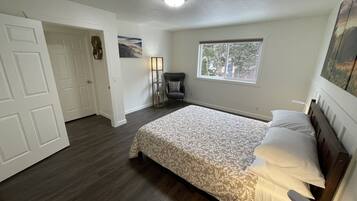 2 Schlafzimmer, Bügeleisen/Bügelbrett, kostenloses WLAN, Bettwäsche