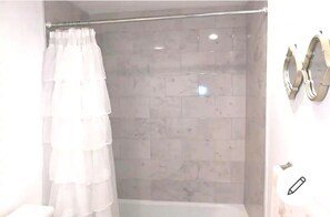 Ensemble douche/baignoire