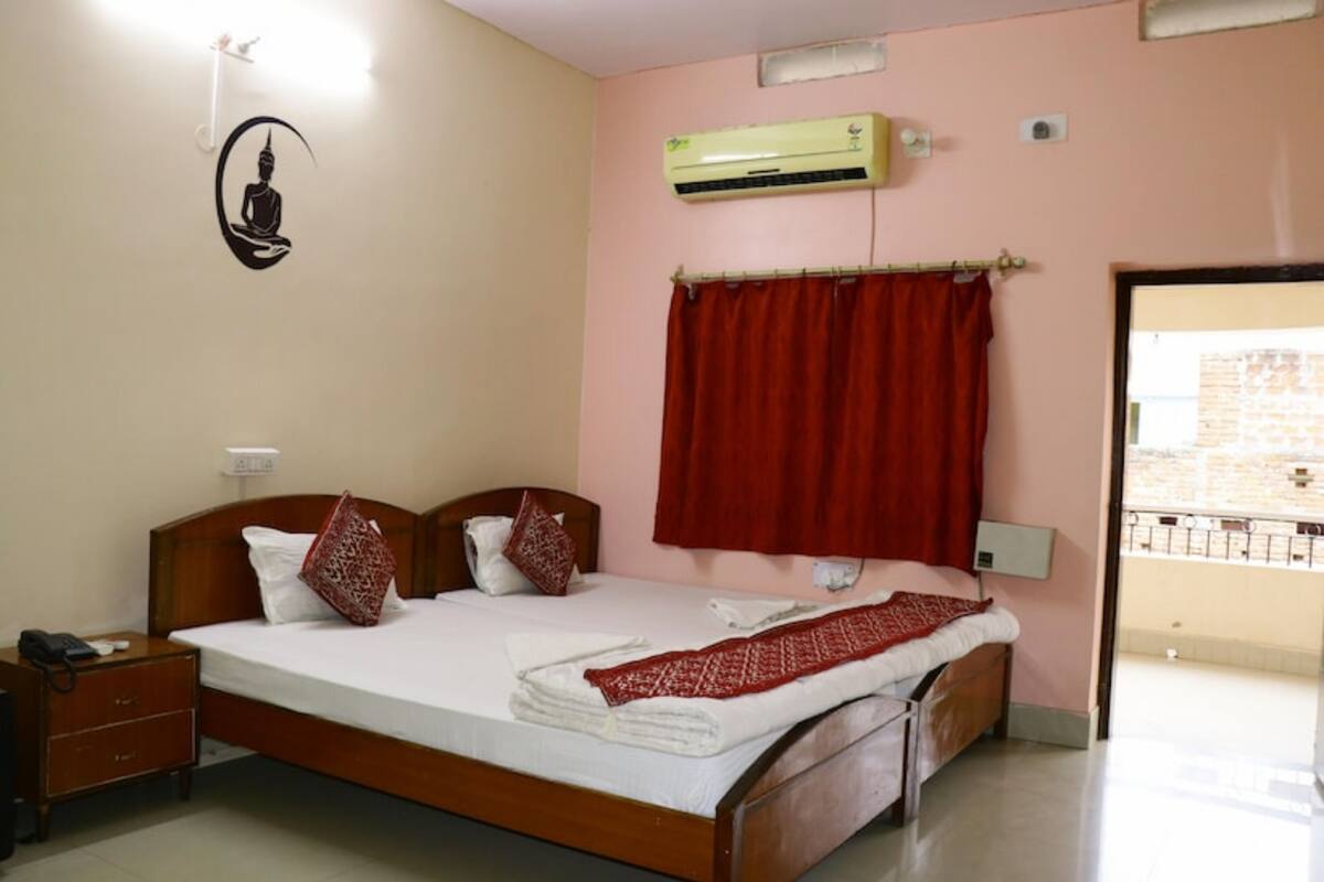 Egyptian cotton sheets, premium bedding, down duvets, memory-foam beds