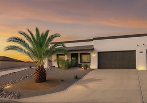 المنشأة من الخارج