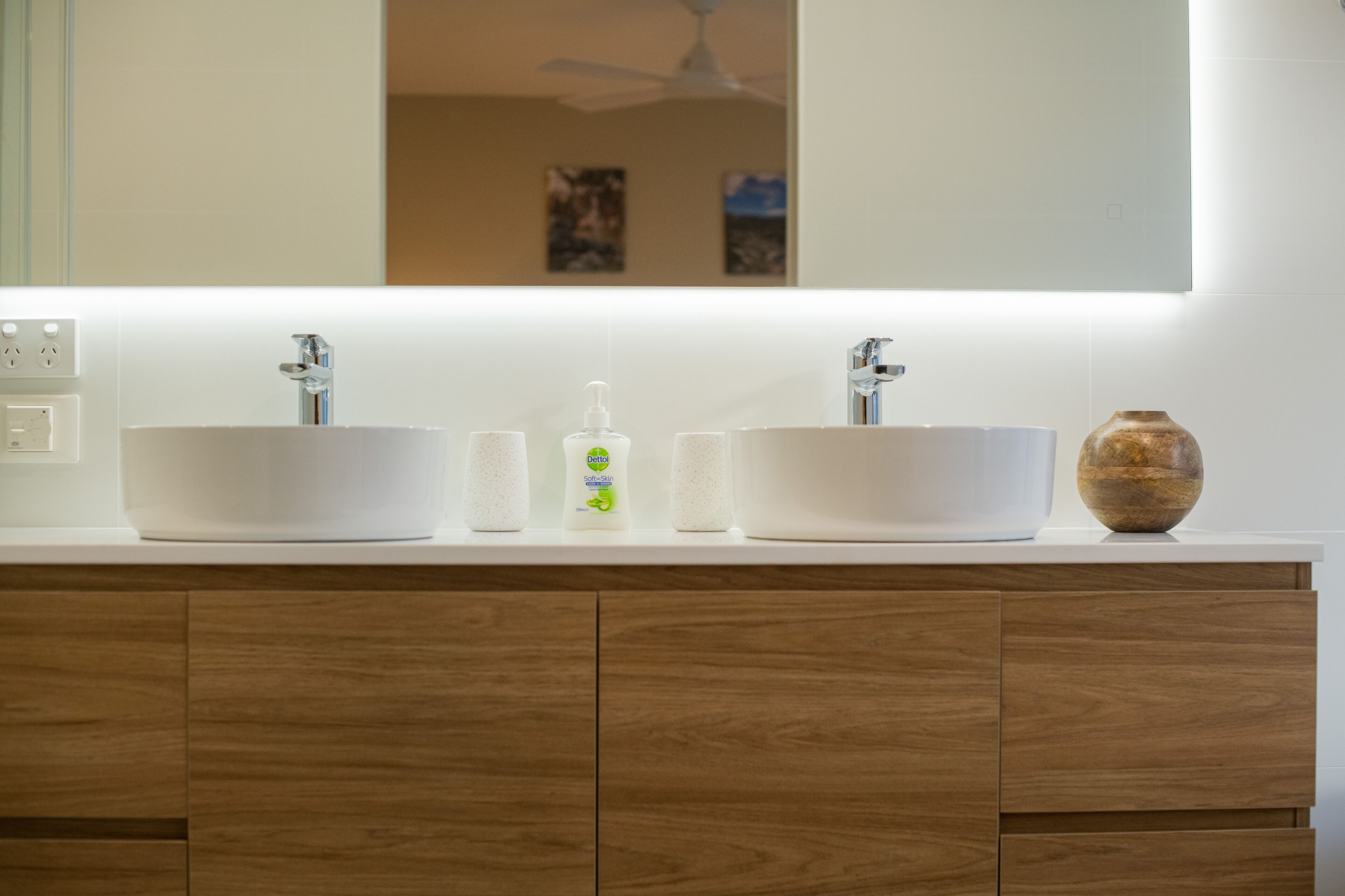 3bed 3bath house with lake views. 10mins from Jindabyne. 30 mins to ski tube — image 23