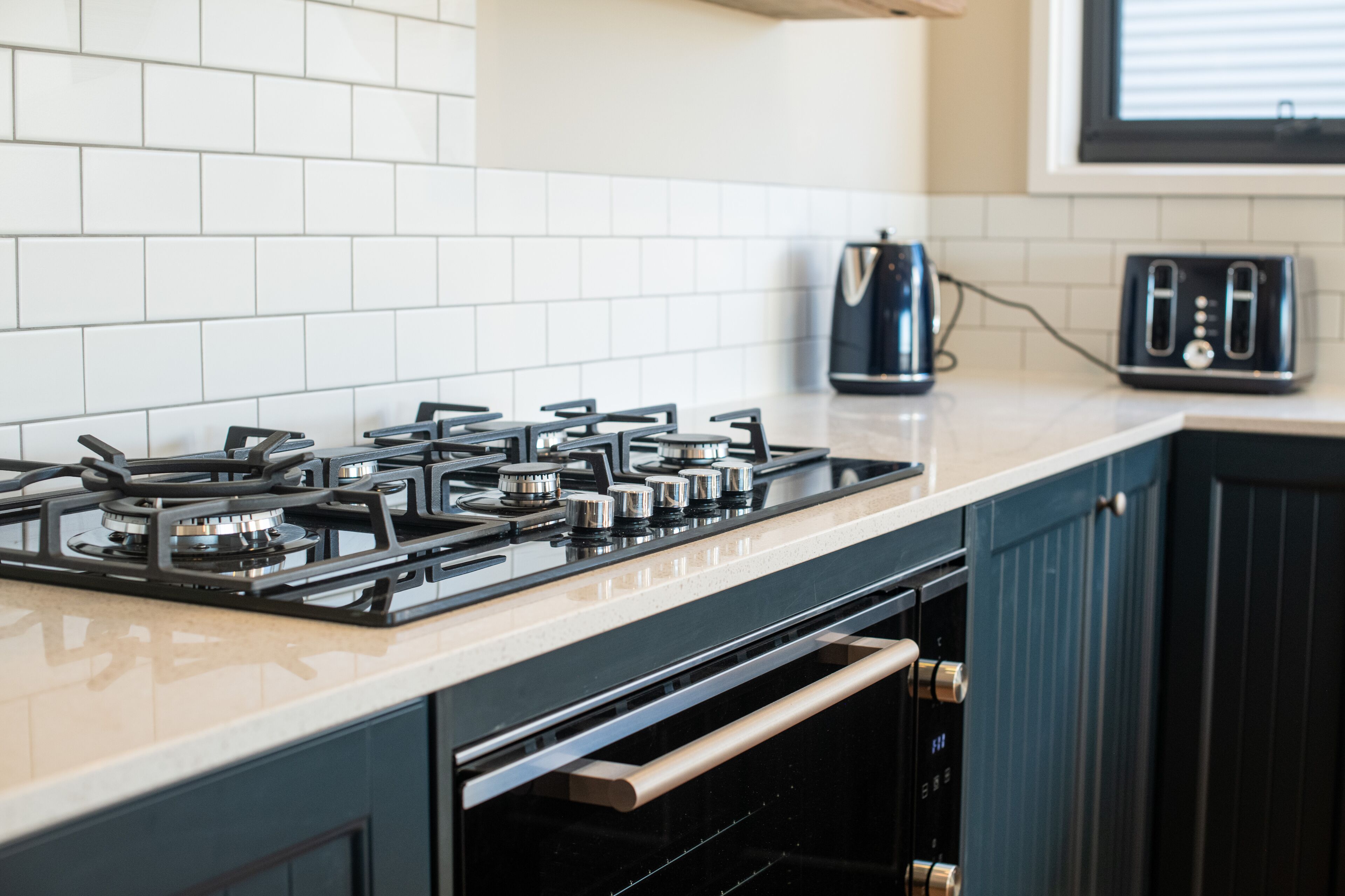 3bed 3bath house with lake views. 10mins from Jindabyne. 30 mins to ski tube — image 9