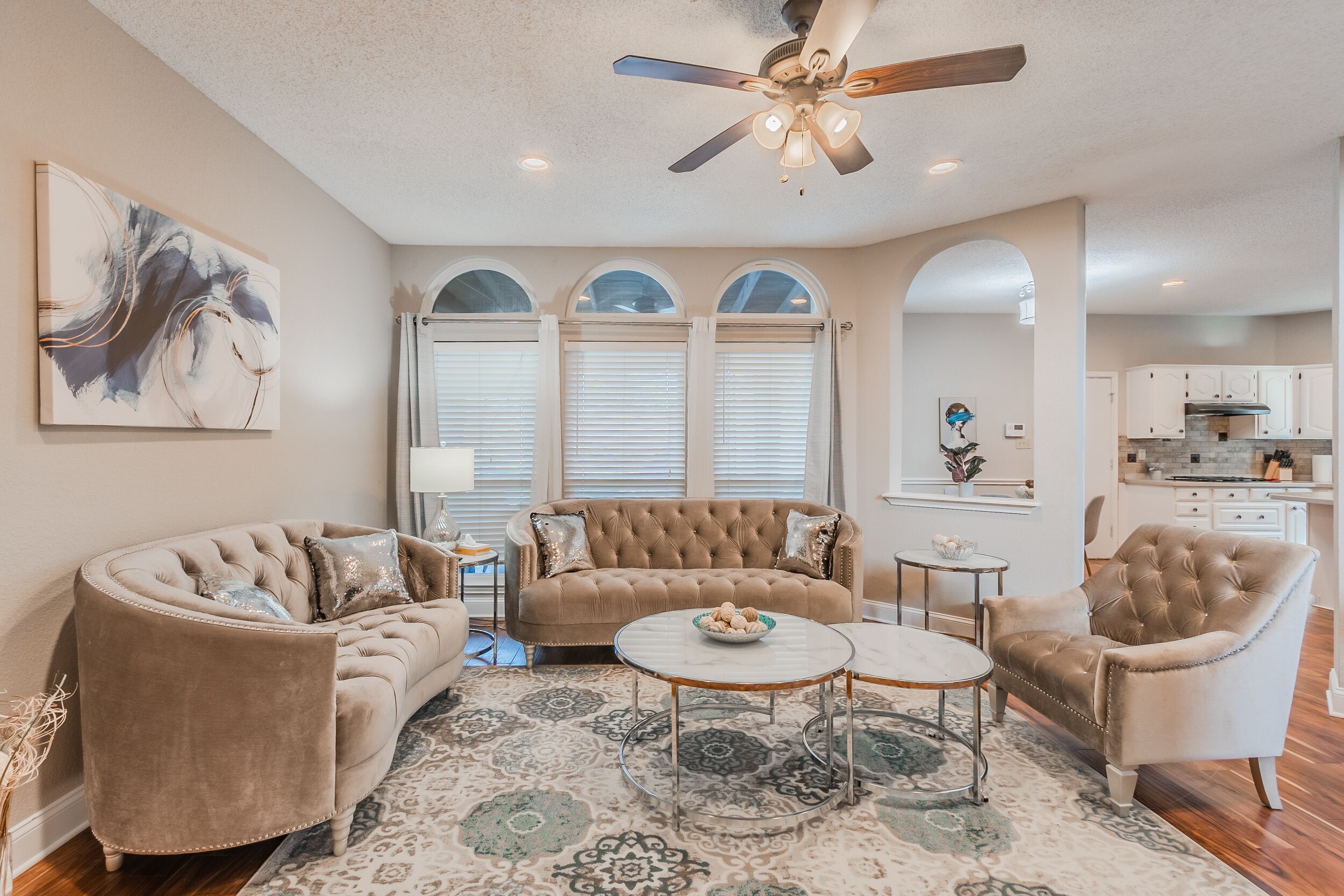 Stunning, Modern, Spacious Getaway,2 game rooms, Pool/Hot tub