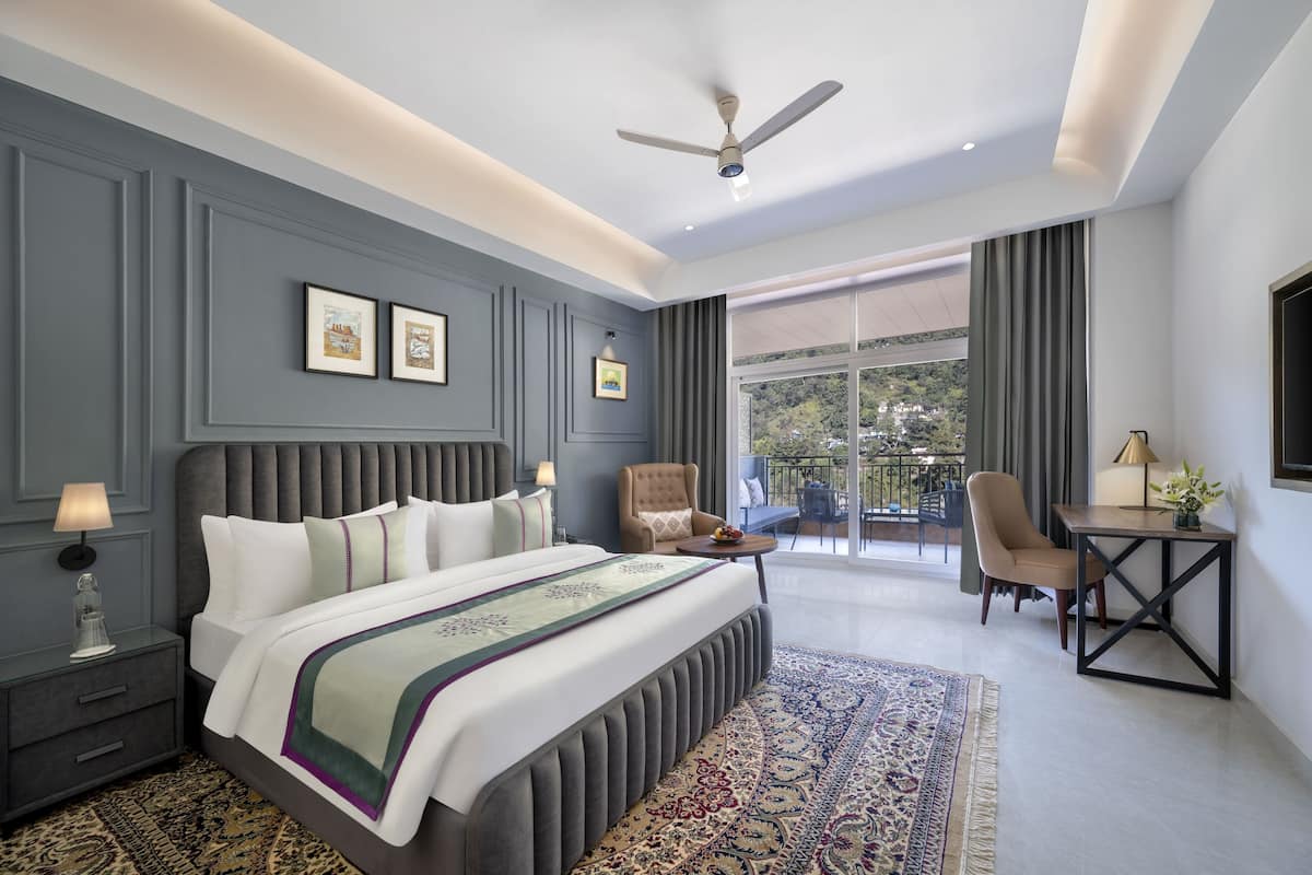Superior Room with Garden View