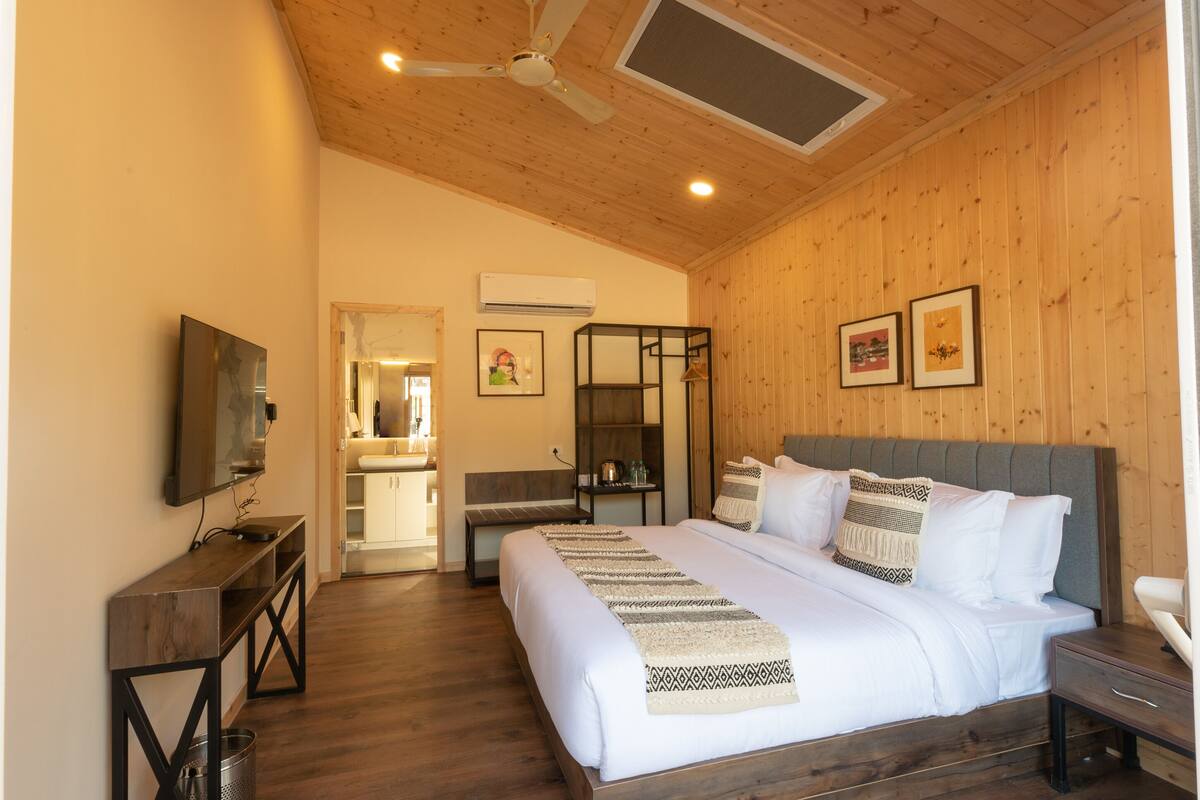 Superior Room with Garden View