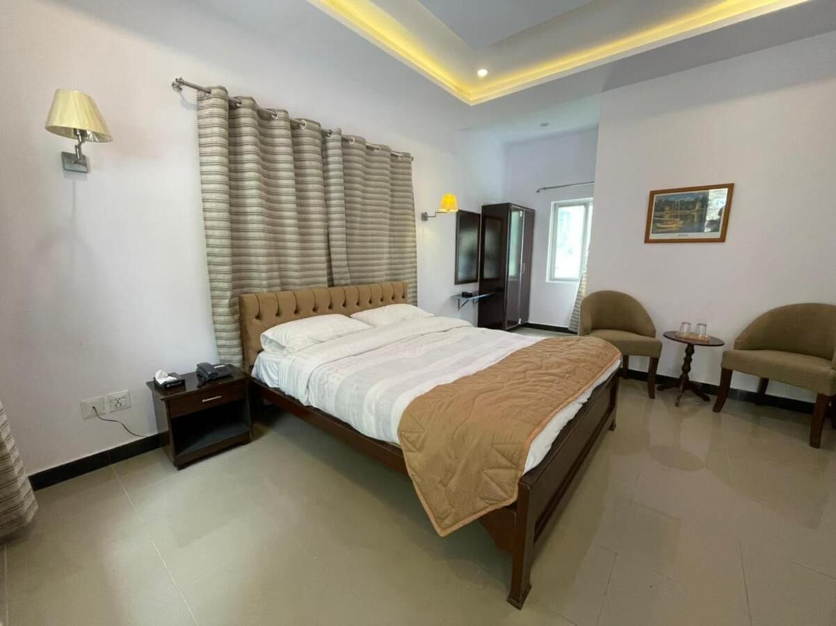 华丽双人房 | 熨斗/熨板、免费 WiFi、床单